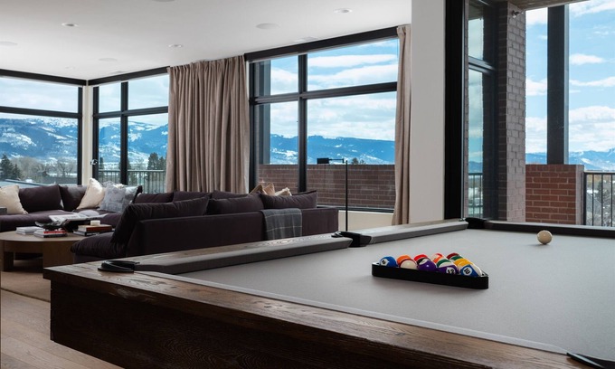 Driggs Condominio | *Newly Built* The Grand ⁓Penthouse ⁓Amazing Views ⁓ Pool Table ⁓ Downtown Driggs