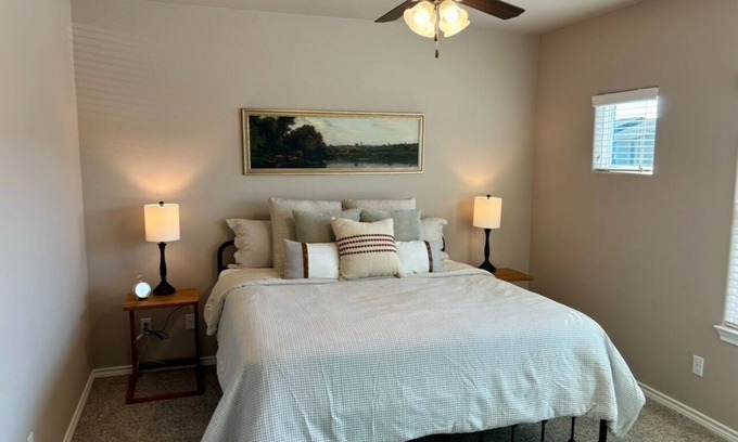Wellborn Casa | Newly constructed 3 BDR townhome 5 min to Kyle Field and campus
