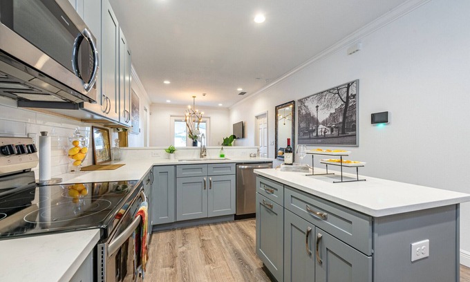 Ybor City Casa | Newly constructed modern home in Ybor City