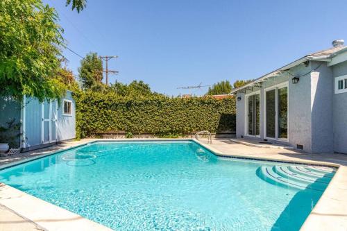 Reseda Casa | Newly Furnished Pool House