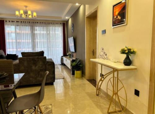 Thompson Estate Apartamento | newly furnished two bedroom apartment with swimming pool, fully equipped gym, private parking space, children playground and unbeatable scenic city views in lavington