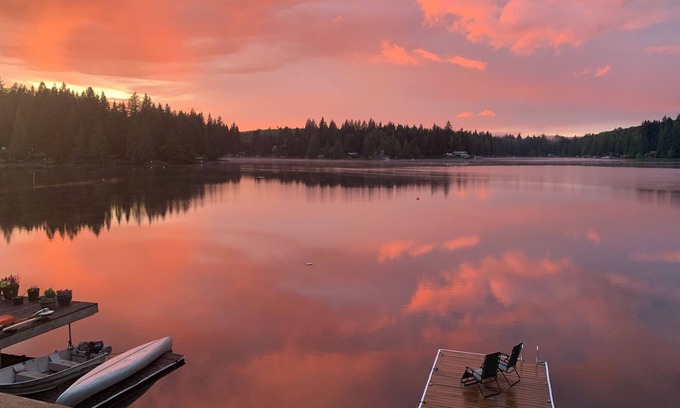 Lake Roesiger Casa | Newly listed as fulltime VRBO! Beautiful lakefront home for you and your guests!