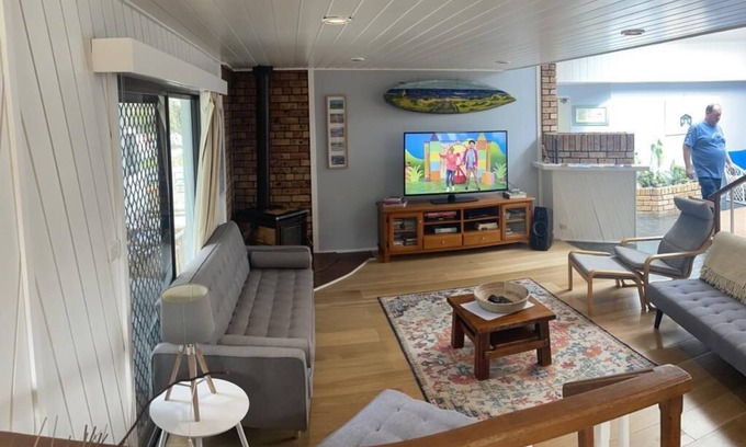 Broulee Casa | NEWLY LISTED BEACH HOUSE IN TRANQUIL BROULEE.