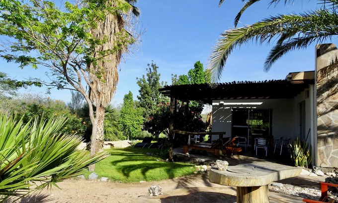 Usakos Apartamento | NEWLY LISTED!Charming 1-bedroom apartment outside of Usakos, near the Spitzkoppe