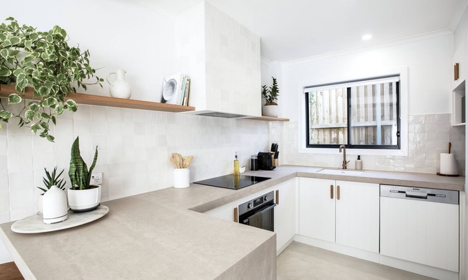 Mermaid Beach Villa | NEWLY LISTED || The Hidden Mermaid