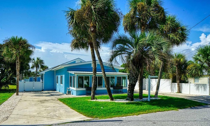 Bid-a-wee Beach Casa | Newly Listed! Bid-A-Wee Home w/ Salt Water Pool; Steps from the Beach