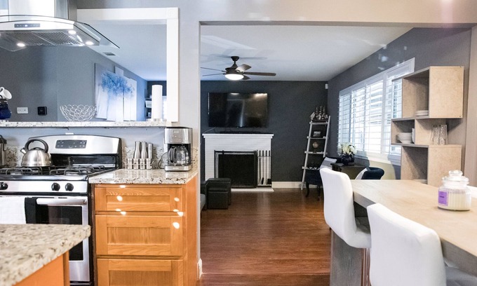 Southeastern Sacramento Casa | NEWLY REDESIGNED HOME w/JACUZZI+ GAME ROOM & GYM