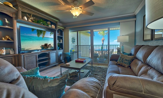 Indian Rocks Beach Condominio | Recién remodelado hermosa vista directa frente al mar del Golfo y la impresionante puesta de sol