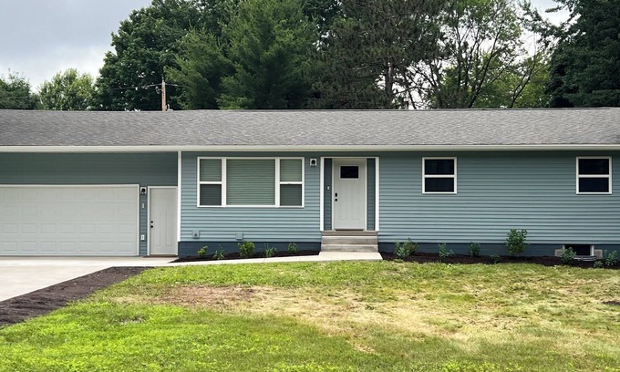 Rib Mountain Casa | Newly remodeled 3 bedroom house steps from Granite Peak Ski Hill
