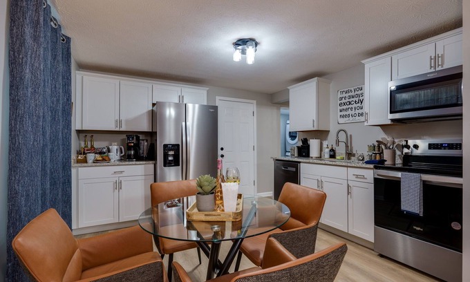 Dayton Casa | Newly Remodeled -5 min to UD and Downtown