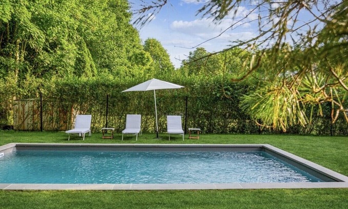 Southampton Casa | Newly remodeled and decorated South of the Hwy in Southampton