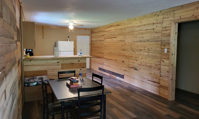 Mena Casa | Newly Remodeled Cabin on the Ouichita River