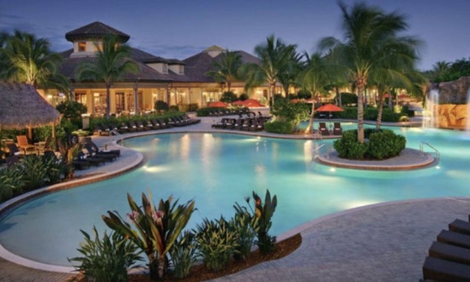 Caldecott Casa | Newly Remodeled Gated Resort Community Home Minutes to Beaches & 5th In Naples