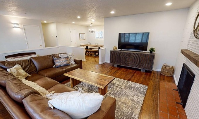 Reno/Tahoe Airport Casa | Newly remodeled home