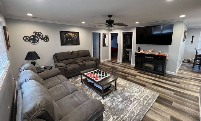 Plum Springs Casa | Newly remodeled inside and out 3 bedrooms