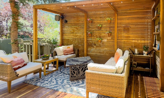 Eagle-Vail Condominio | Newly remodeled mountain home minutes away from Vail/BC Backyard+Amenities.