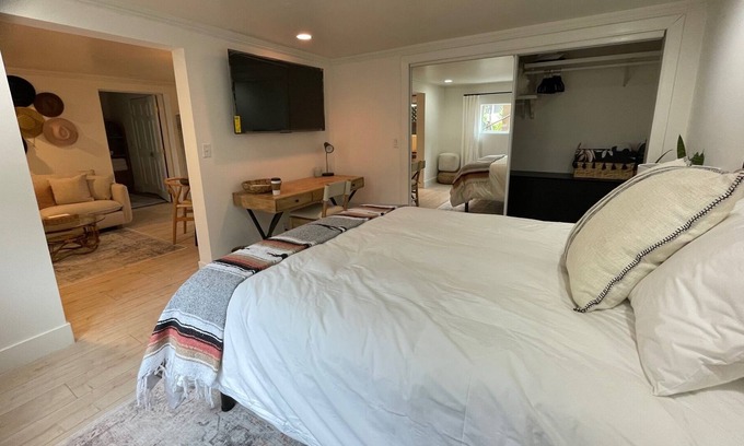Ojai Apartamento | Newly remodeled, peaceful space next to Ventura River