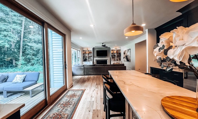 Saratoga Springs Casa | Newly Renovated, Spacious Home in Desired Toga Neighborhood