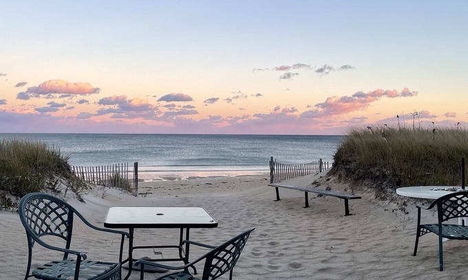 Salisbury Cabaña | Newly renovated, 2 BR 2 BA only 32 steps off the beach!!!