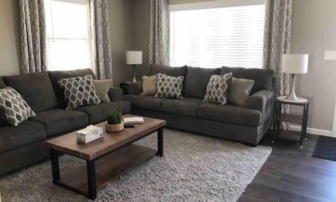 Bradley Casa | Newly Renovated, 2 King Beds, 2 Baths, Office