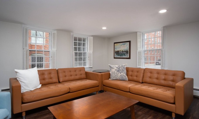 Stonington Apartamento | Unidad de 3 dormitorios / 3 baños recientemente renovada