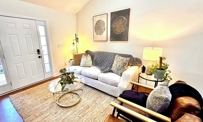 Atlanta Casa | Newly Renovated 3bed Home Close to Mercedes Benz