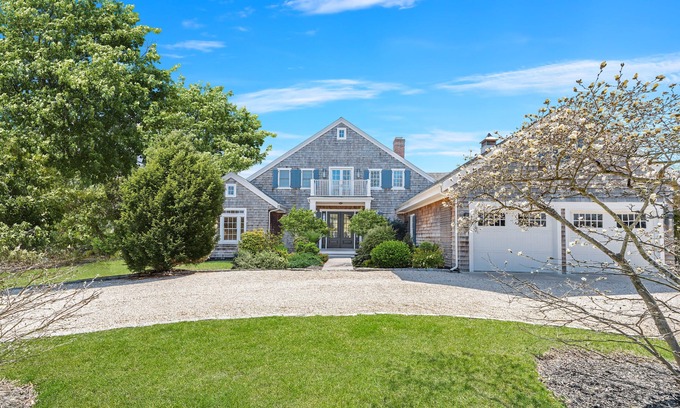 Quogue Casa | Espectacular casa de 5 dormitorios al sur de la calle Quogue
