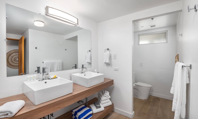 Puerta de Tierra Apartamento | Newly renovated! And What a view! Bed view is an ocean view superb location