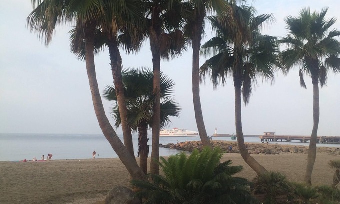 Almeria Condominio | LF1 Piso recien reformado a 5 minutos de la Playa con wifi y AACC.