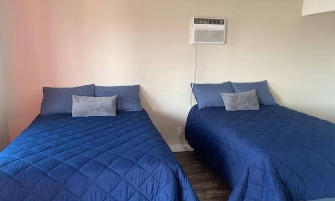 Yuma Casa | Newly Renovated Bungalow thats Located within Walking Distance of Martinez Lake!