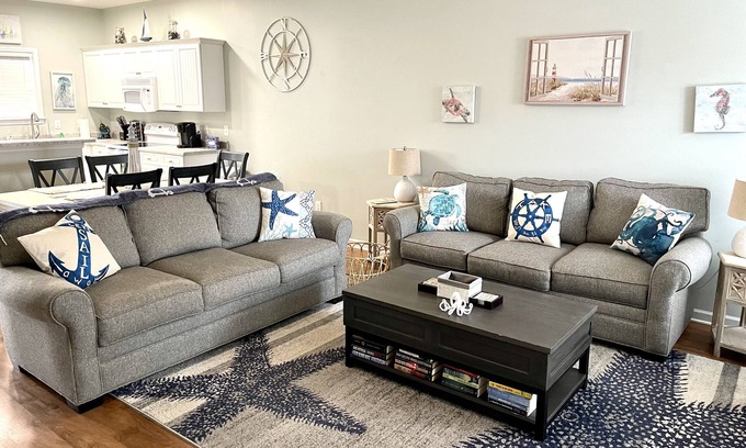 Southport Condominio | Newly renovated, clean & spacious condo