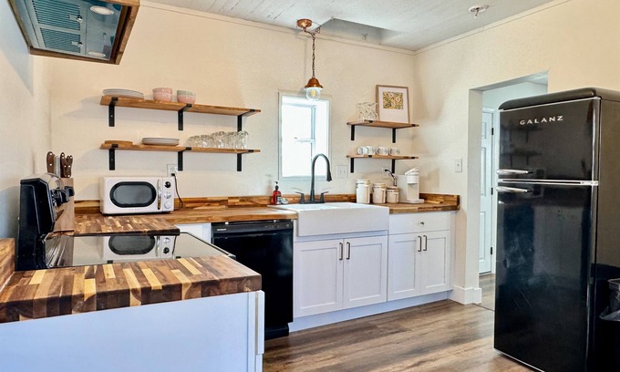 Pacific Casa | Newly Renovated - Close to Purina - Full Fenced Yard