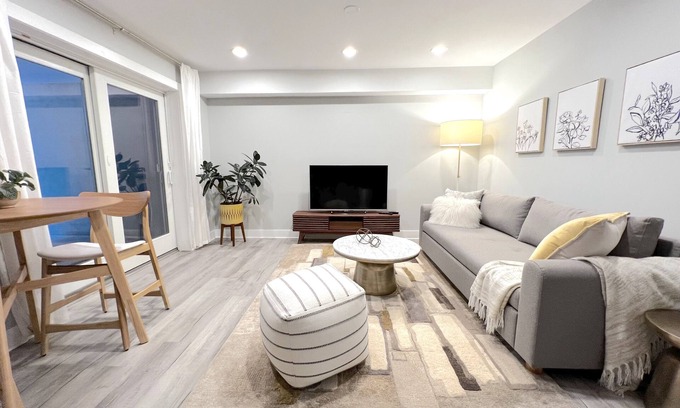 Downtown Jersey City Casa | Newly renovated condo, minutes to NYC!