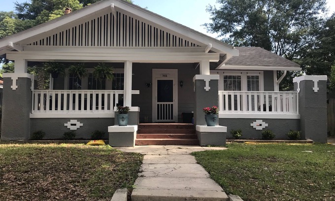 Gulfport Cabaña | CASA RECIENTEMENTE RENOVADA A TRAVÉS DE LA CALLE DE ISLAND VIEW CASINO
