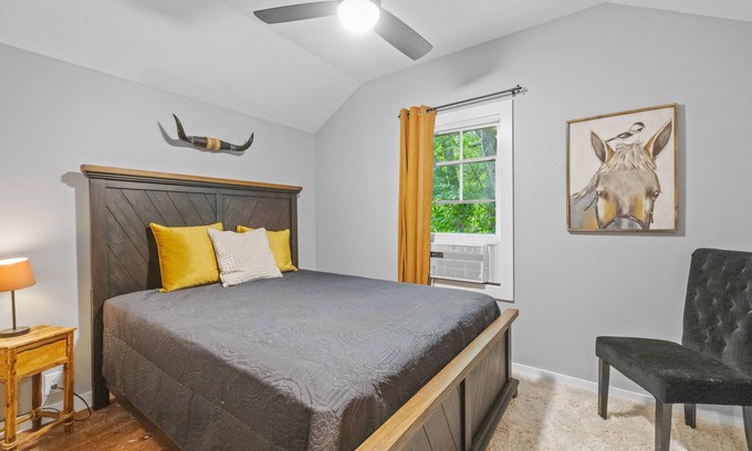 Alton Cabaña | Newly Renovated Cottage 6