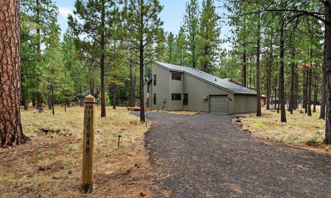 Black Butte Ranch Cabina | Newly renovated cozy cabin in charming Black Butte Ranch