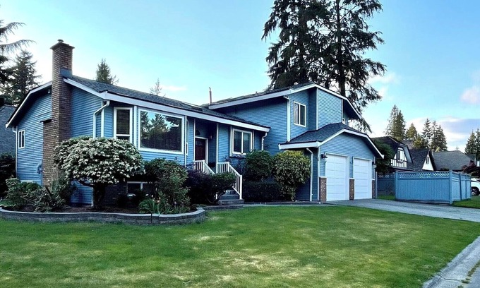 Delta Casa | Newly renovated cozy house in Delta’s desirable Sunshine Hills!