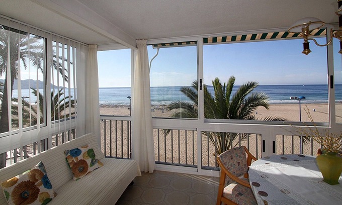 Benidorm Apartamento | Apartamento de vacaciones con parking gratuito, directo en la playa