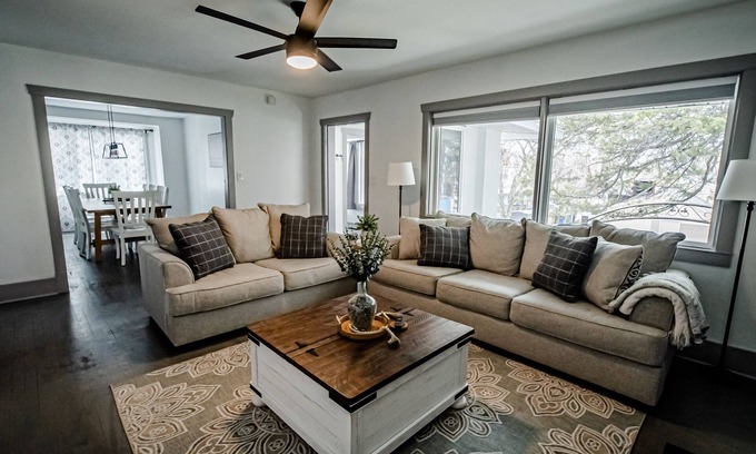 Logan Casa | Newly renovated farmhouse!