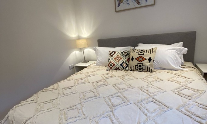 Newton Stewart Cabina | Newly renovated upside down lodge on Castle estate