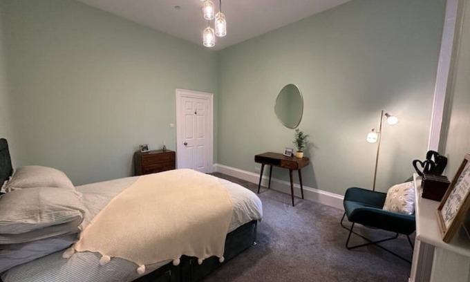 Bath Apartamento | Newly renovated ground floor flat, central Bath