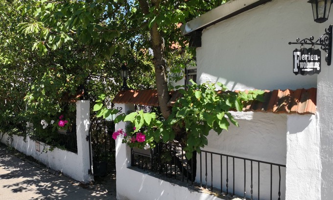 Nackterhof Casa | Con entramado de madera casa recientemente renovada con 2 apartamentos en el Palatinado Bosque / alemán Ruta de los Vinos