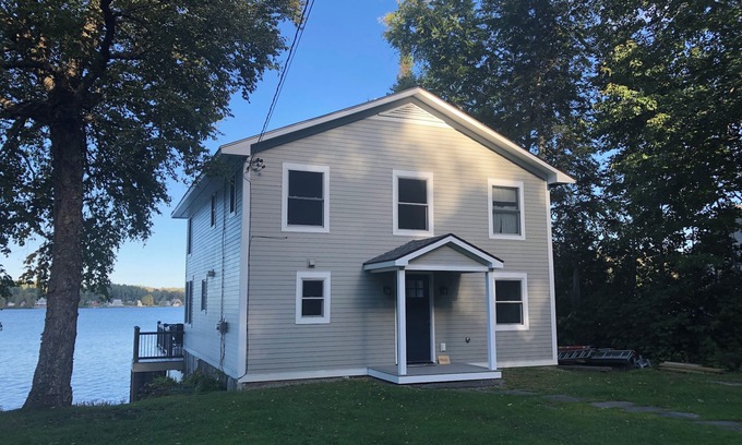 Cabot Casa | Newly Renovated House on Joe’s Pond
