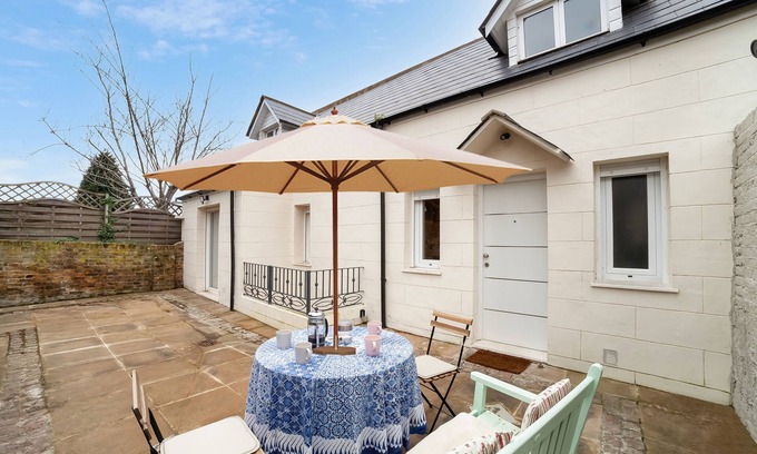 Woolwich Casa | Newly Renovated Luxury 3BR Home close to Tube