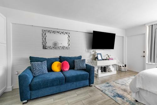 East Daytona Apartamento | Newly Renovated Oceanfront Studio w/ Balcony - Daytona Beach