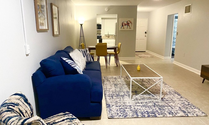 Port Orange Apartamento | Newly Renovated Pet Friendly 2BR Cozy Apartment