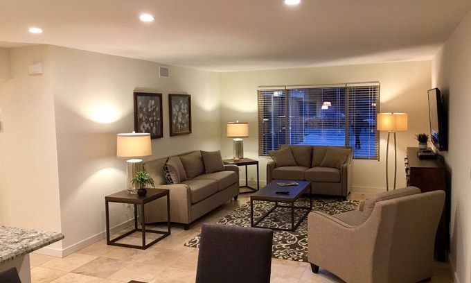 Park West Condominio | Recientemente Renovado Residence En El Corazón De Bankers Hill / Hillcrest / Balboa Park