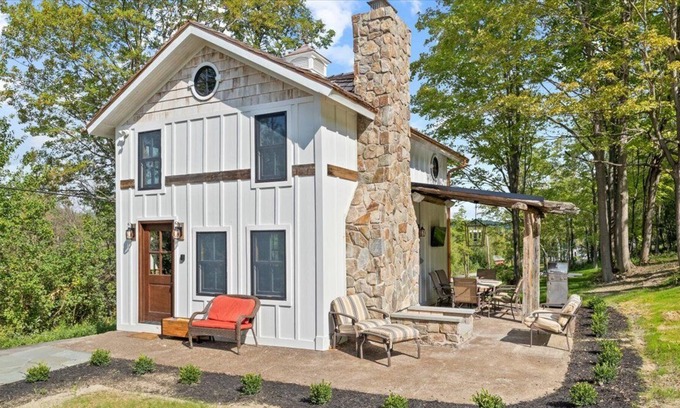 Rushville Casa | Newly Renovated Rustic Home at Canandaigua Lake