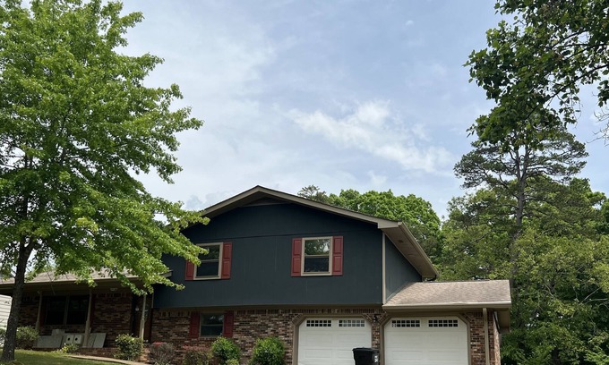 Middle Valley Casa | Newly Renovated Spacious House--15miles to downtown