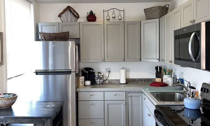 Greene Apartamento | Newly renovated spacious apartment overlooking Greene NY